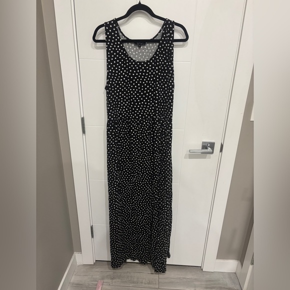 Lily Morgan Dresses & Skirts - Lily Morgan Black Polka Dot Sleeveless Maxi Dress